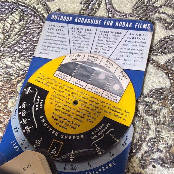 Vintage GE light meter w/case photo data book Kodak indoor & outdoor guides 40s - Picture 5 of 7